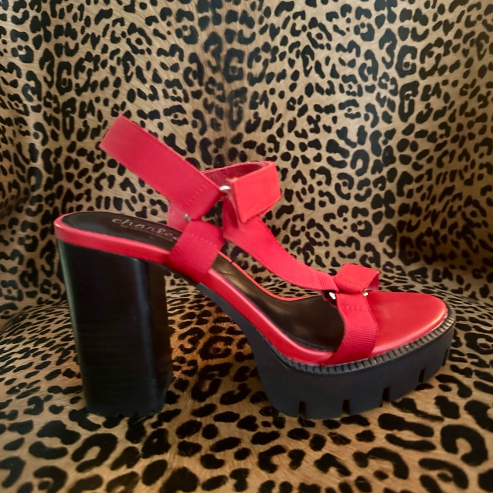 Charles David Red and Black Platform Sandals with Bold Straps